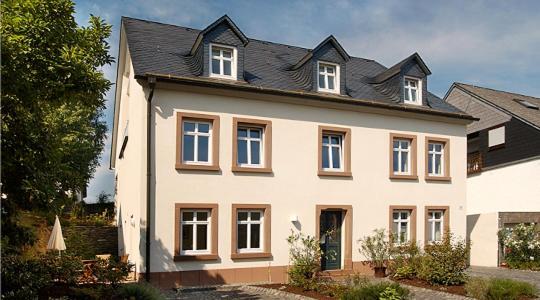 Ernst Cluesserath Weingut & Weinhotelchen Trittenheim Esterno foto