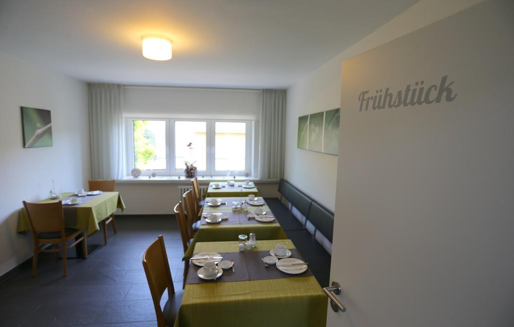 Ernst Cluesserath Weingut & Weinhotelchen Trittenheim Esterno foto